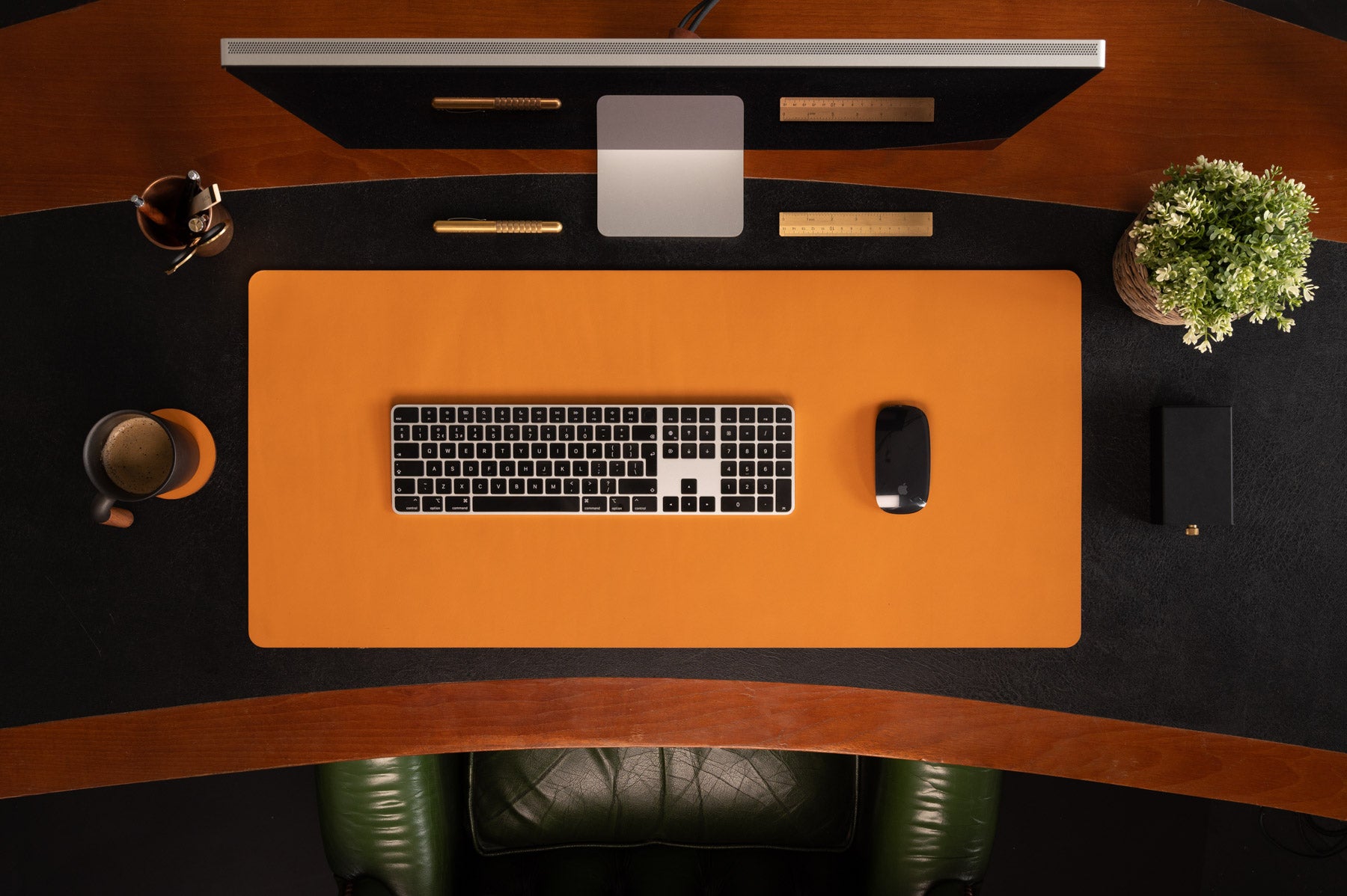 Tan full-grain leather desk pad — personalised — CarveOn, made in Ireland#Color_Tan
