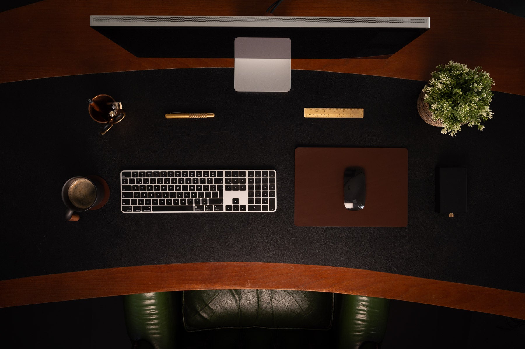 Dark Brown full-grain leather mouse pad — personalised — CarveOn, made in Ireland#Color_Dark Brown