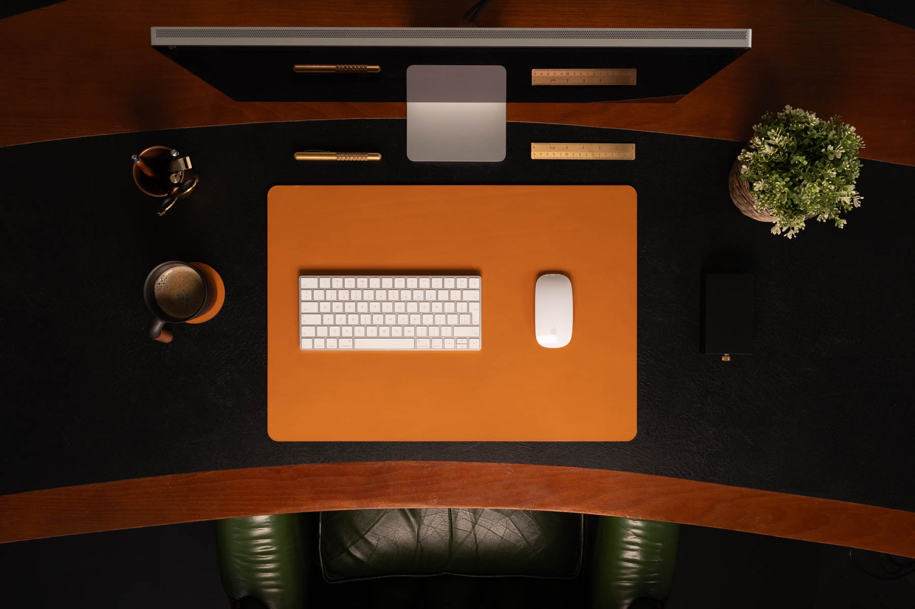 Tan full-grain leather desk pad — personalised — CarveOn, made in Ireland#Color_Tan